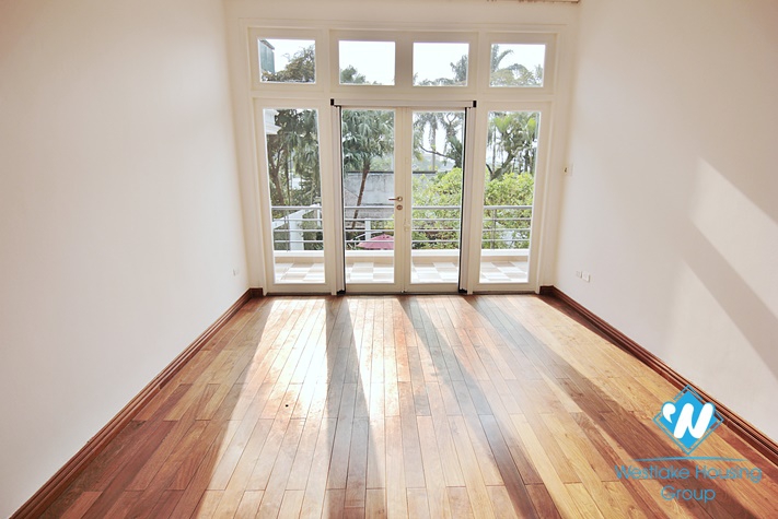 Mordern beautiful house with a super lovey backyard for rent in Tay Ho, Hanoi